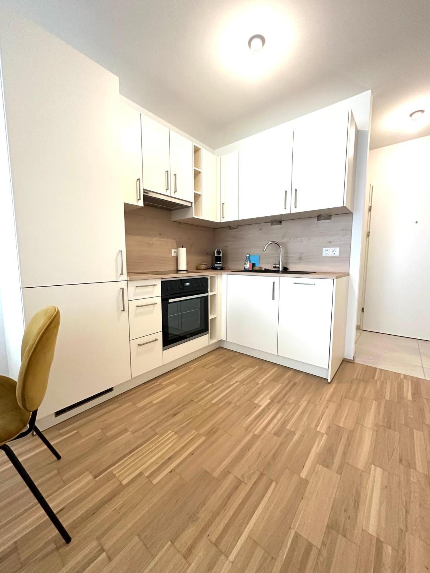 Coho City Apartments Mit Hauseigener Tiefgarage فيينا المظهر الخارجي الصورة