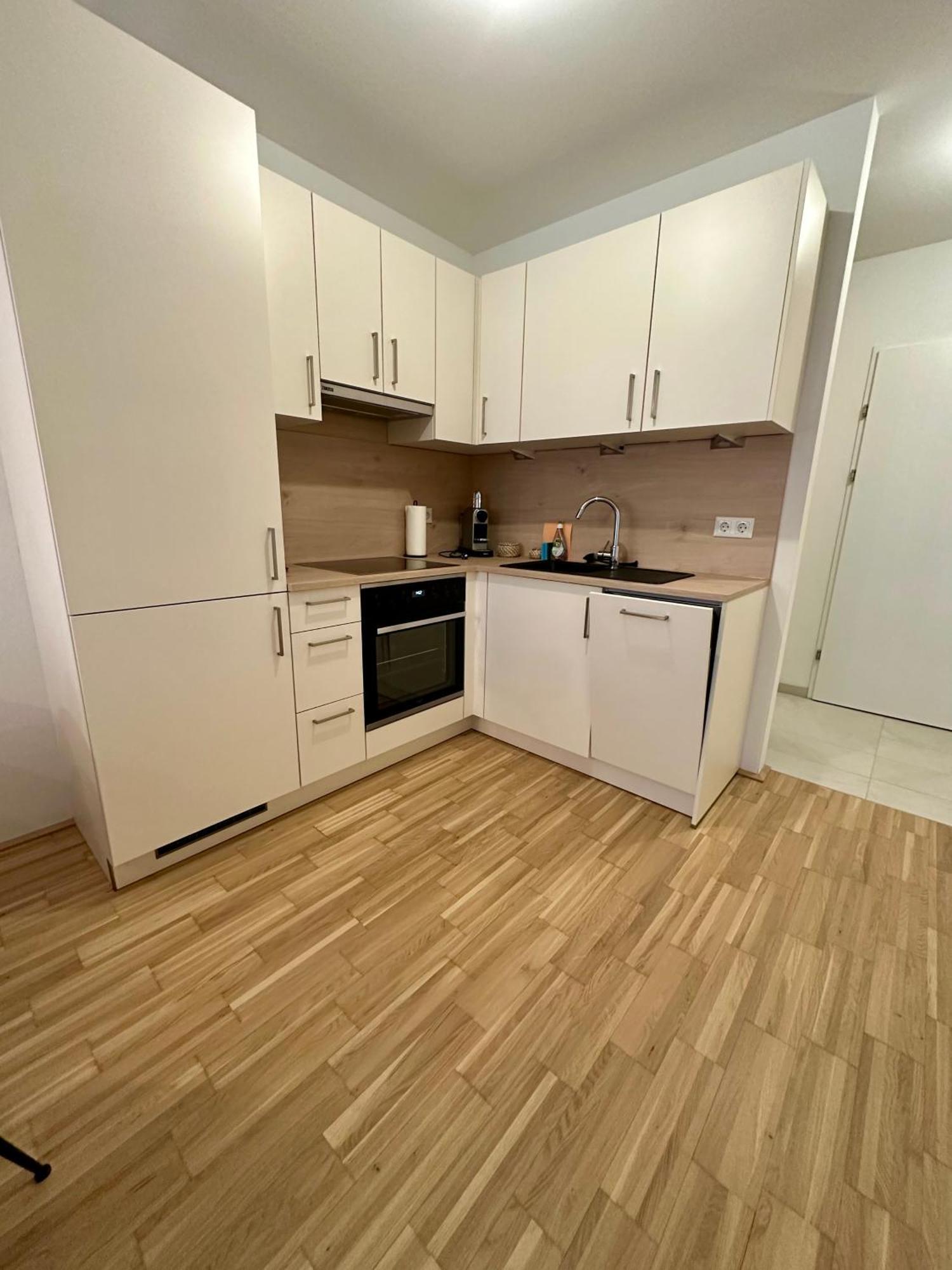 Coho City Apartments Mit Hauseigener Tiefgarage فيينا المظهر الخارجي الصورة