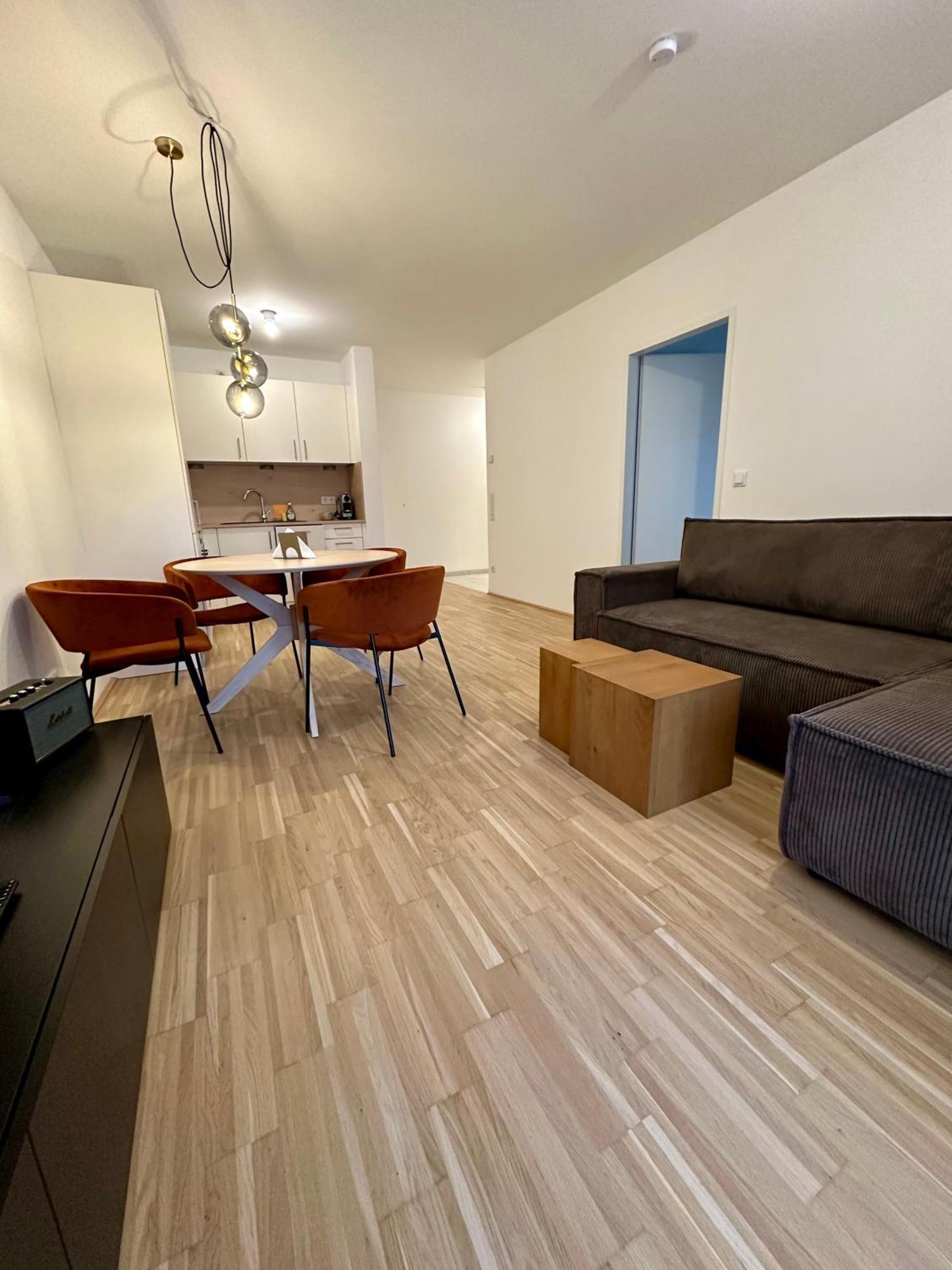 Coho City Apartments Mit Hauseigener Tiefgarage فيينا المظهر الخارجي الصورة