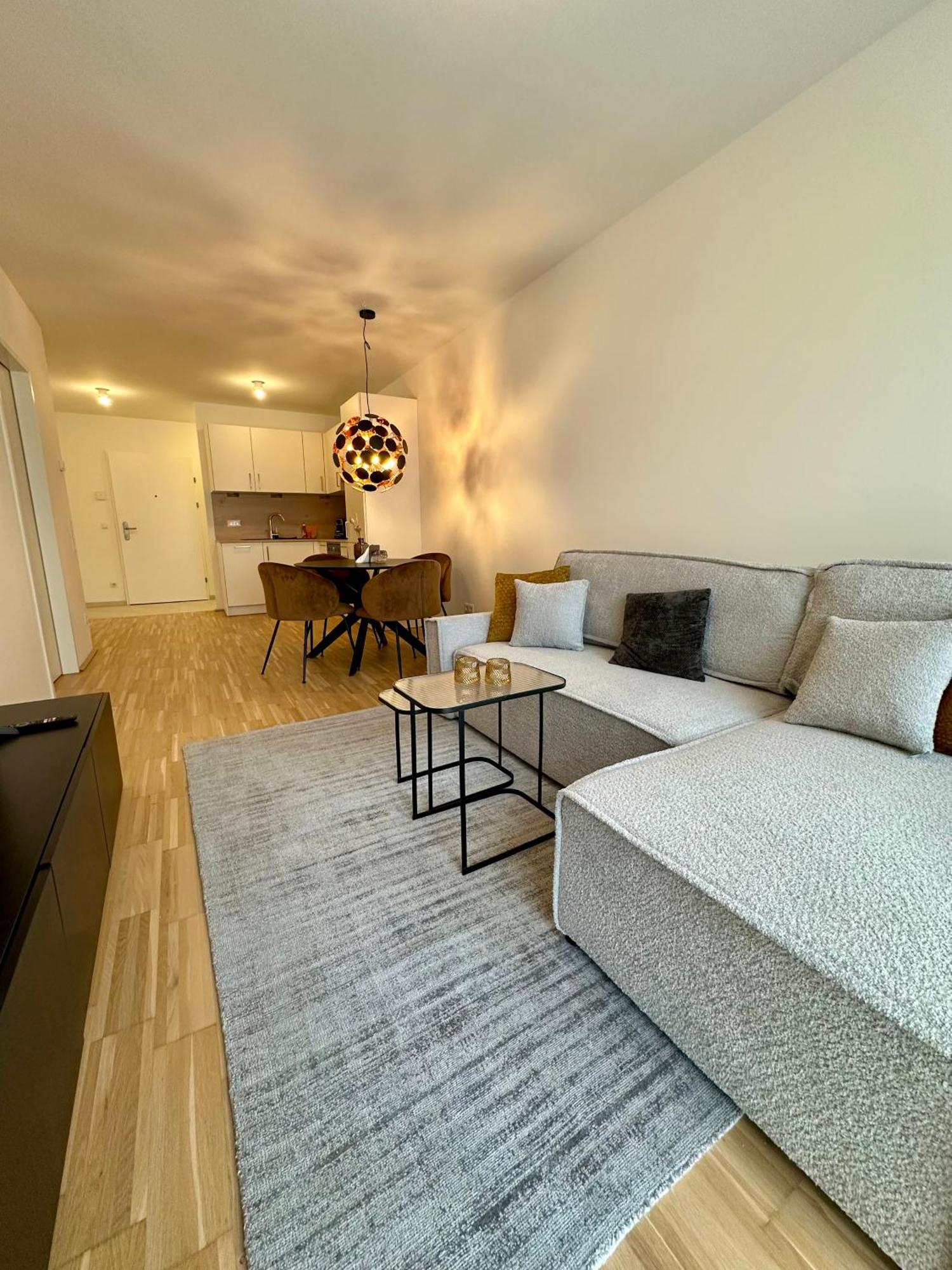Coho City Apartments Mit Hauseigener Tiefgarage فيينا المظهر الخارجي الصورة