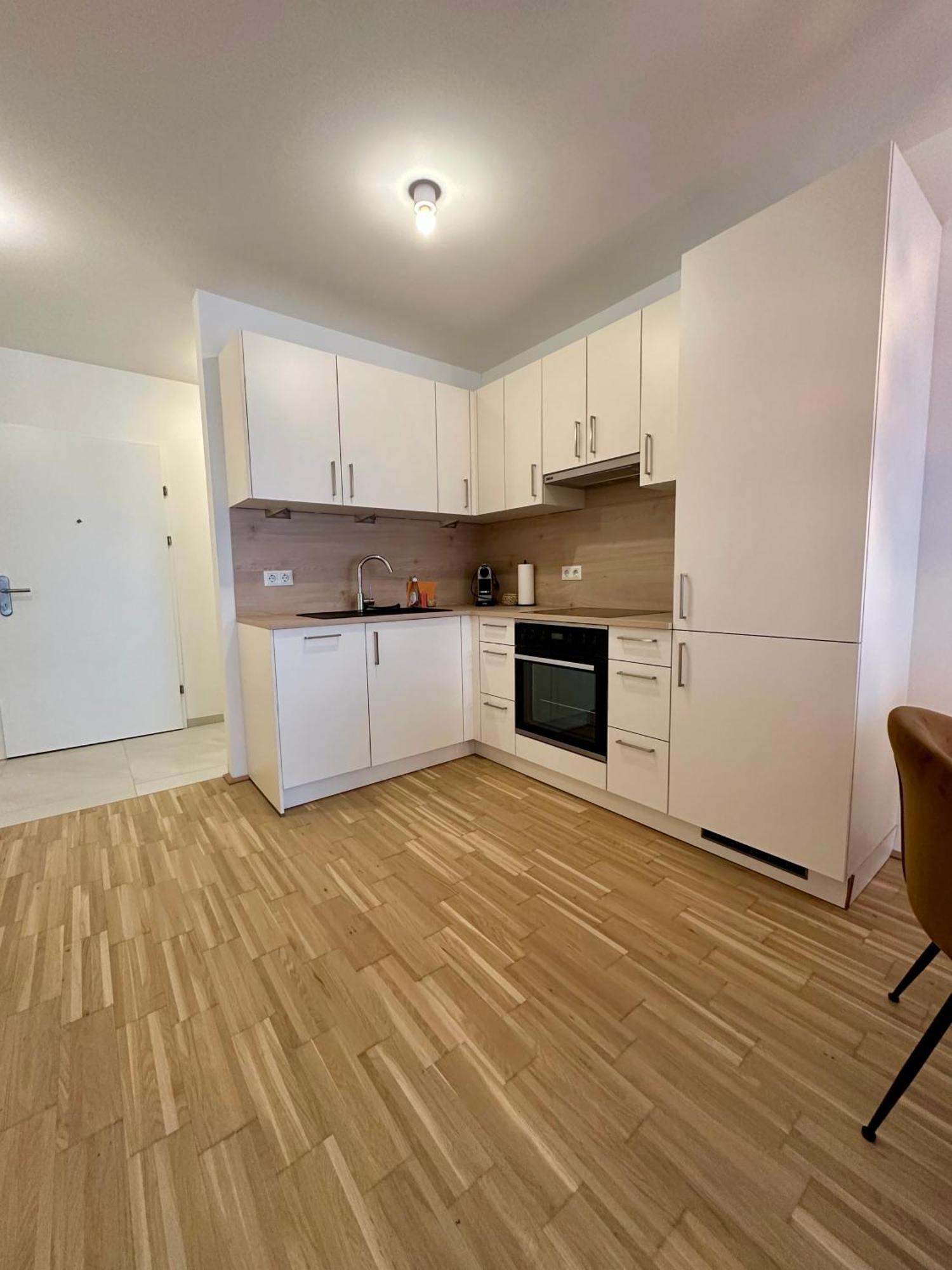 Coho City Apartments Mit Hauseigener Tiefgarage فيينا المظهر الخارجي الصورة